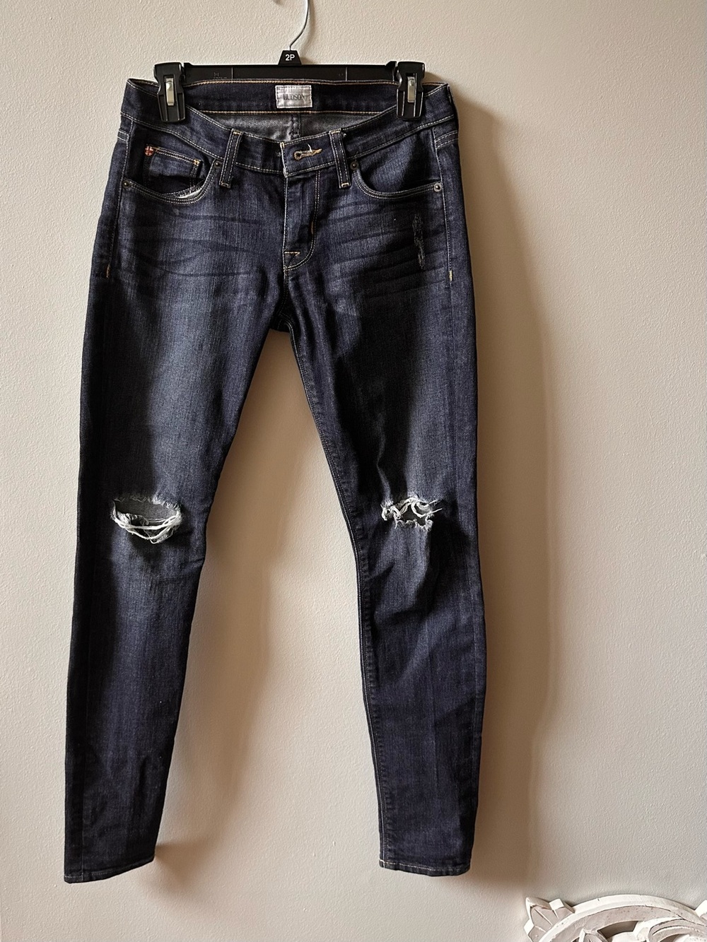 Hudson Women's Distressed Skinny Jeans - Dark Indigo size 26